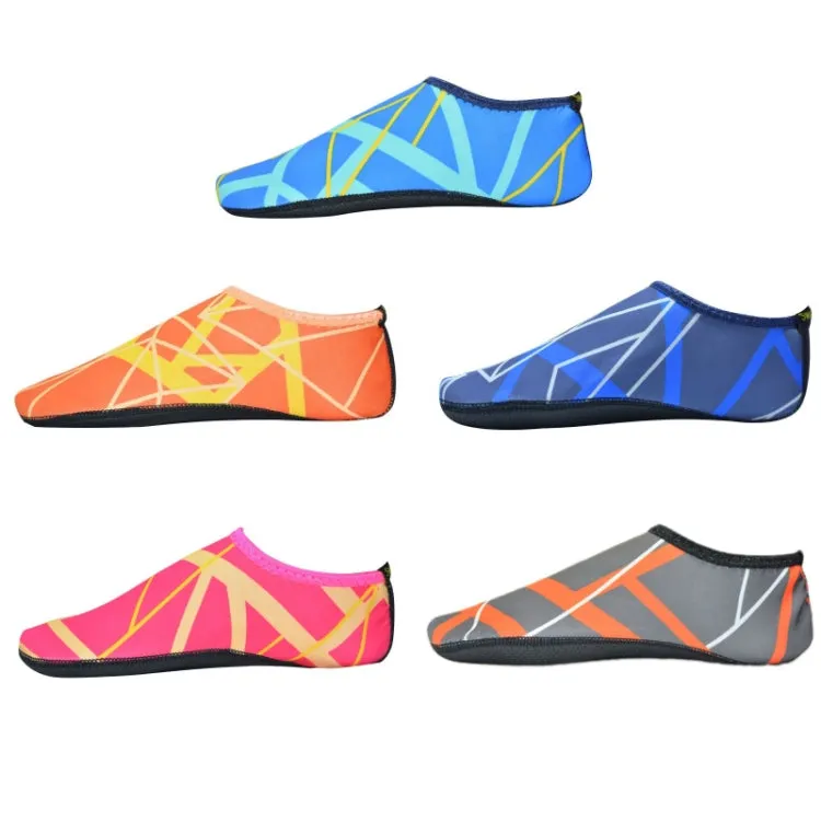 1 Pair Outdoor Snorkeling Non-Slip Soft Bottom Beach Diving Socks, Size: 28-29(Orange)