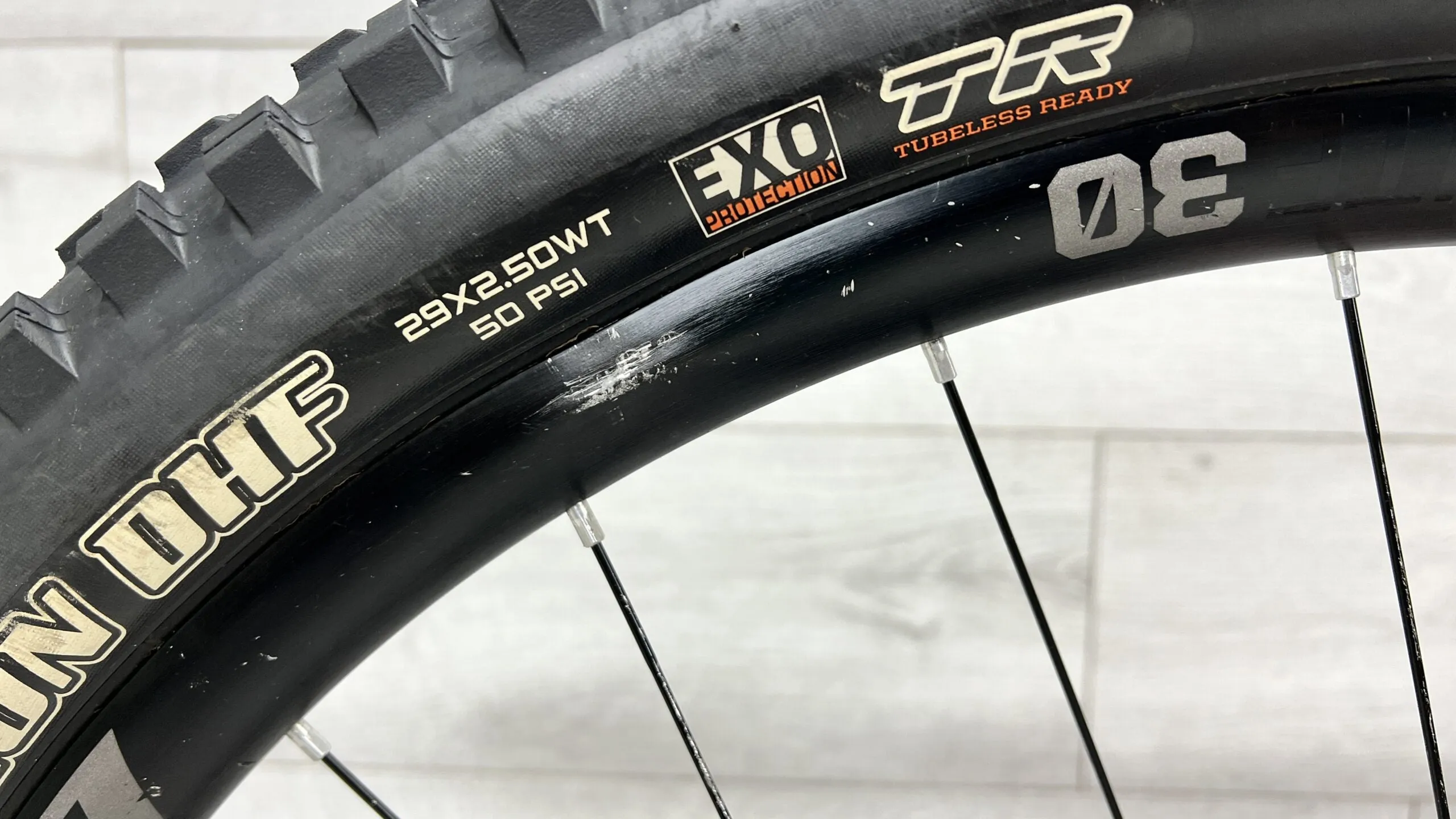 2018 Trek Slash 9.8  Mountain Bike - Small