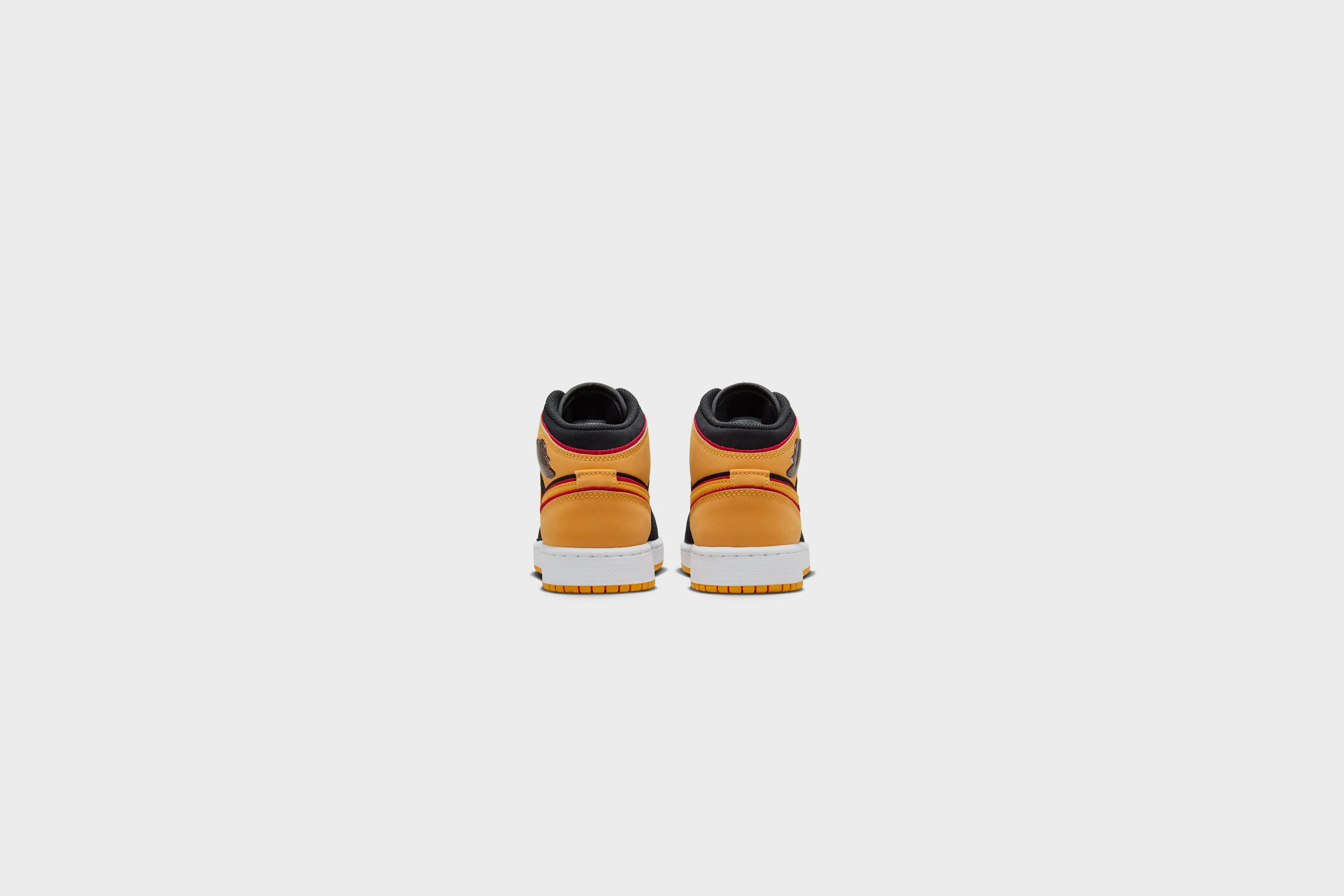 Air Jordan 1 Mid SE (GS) (Black/Vivid Orange)