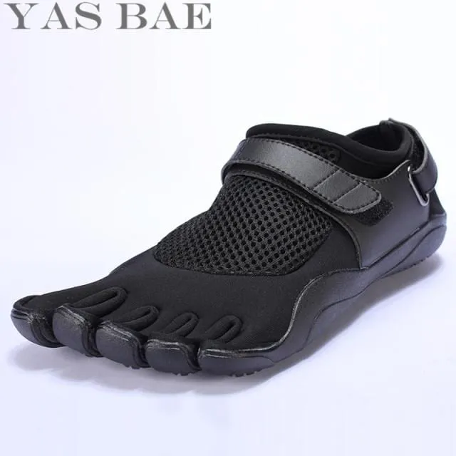 Big Size 45 44 Sale Yas Bae Design Rubber with Five Fingers Outdoor Slip Resistant Breathable Light weight sneakers Shoe for Men