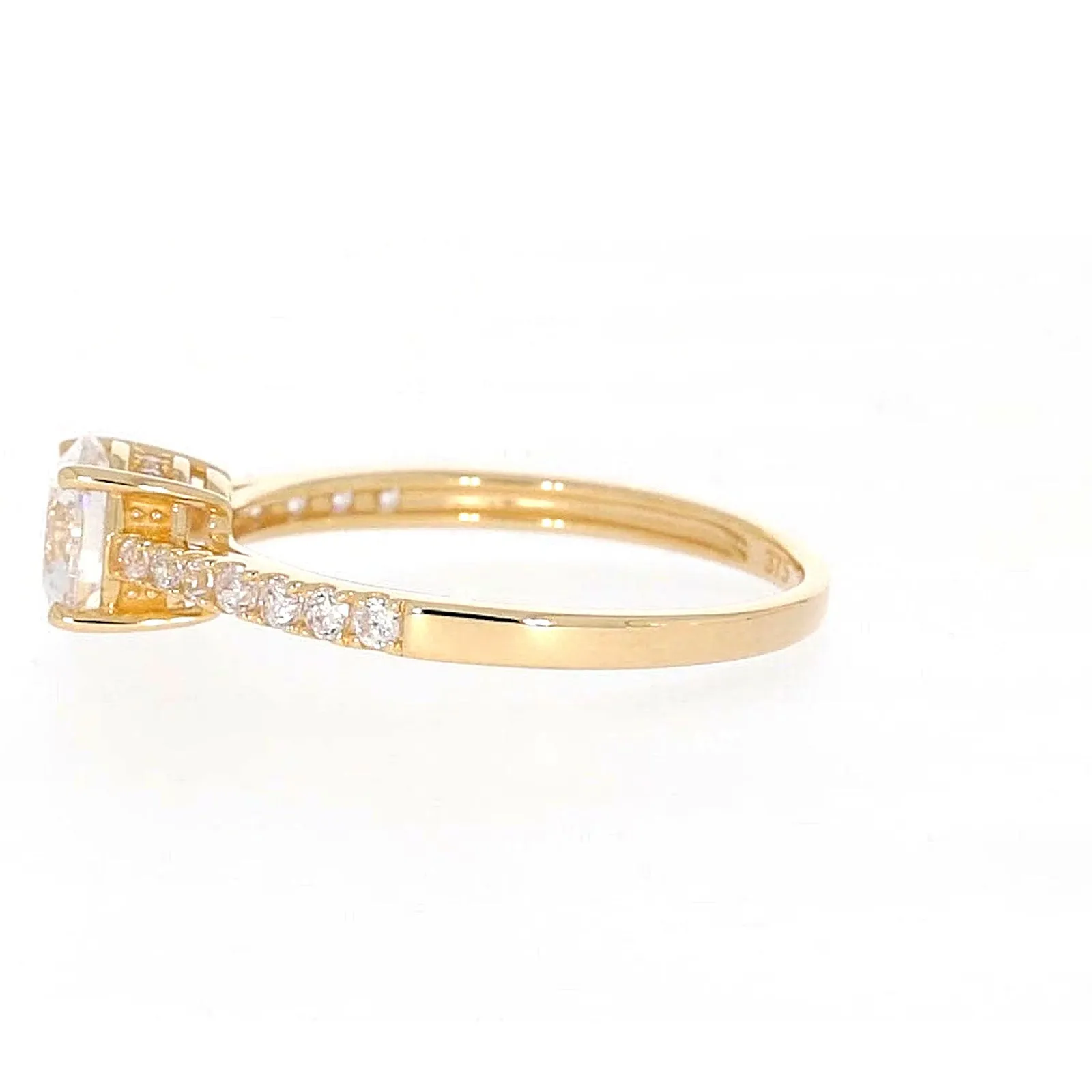 HUSH 9ct Yellow Gold Round Brilliant Cut with 1 CARAT tw of Diamond Simulants Ring