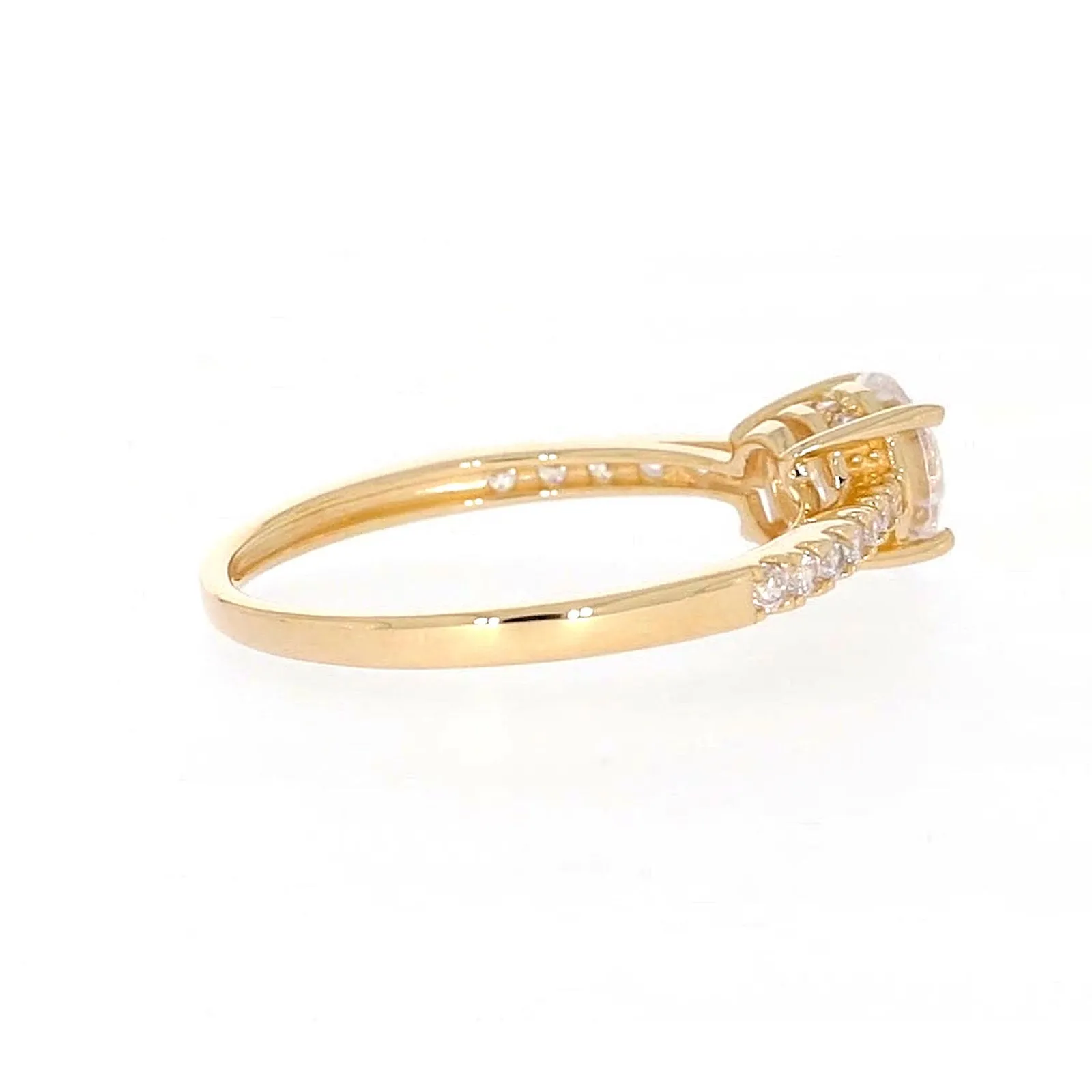 HUSH 9ct Yellow Gold Round Brilliant Cut with 1 CARAT tw of Diamond Simulants Ring