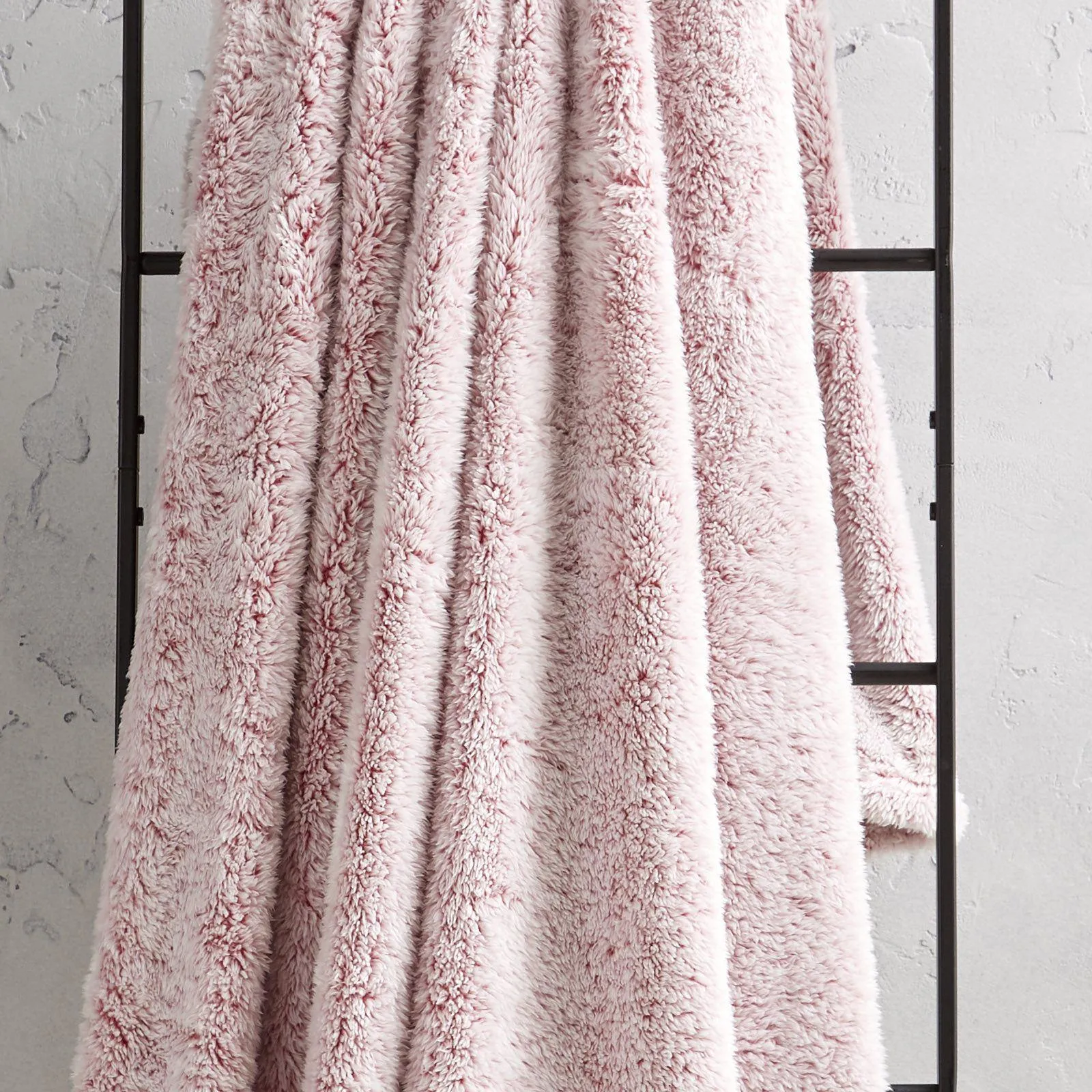 Ice Tipped Throw - Red