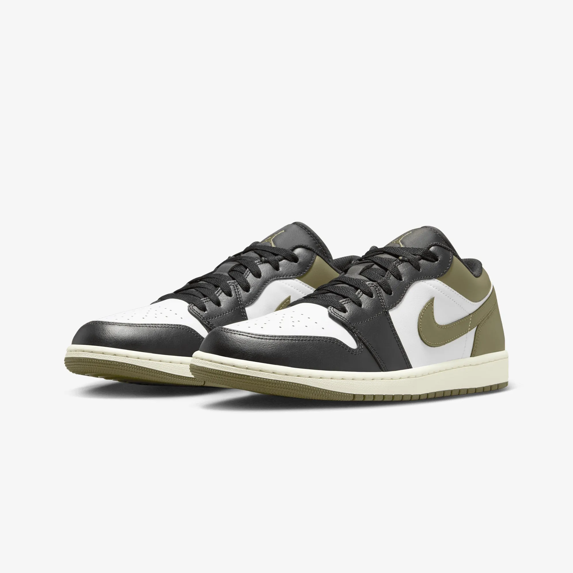 JORDAN | AIR JORDAN 1 LOW { BLACK/WHITE-MEDIUM OLIVE