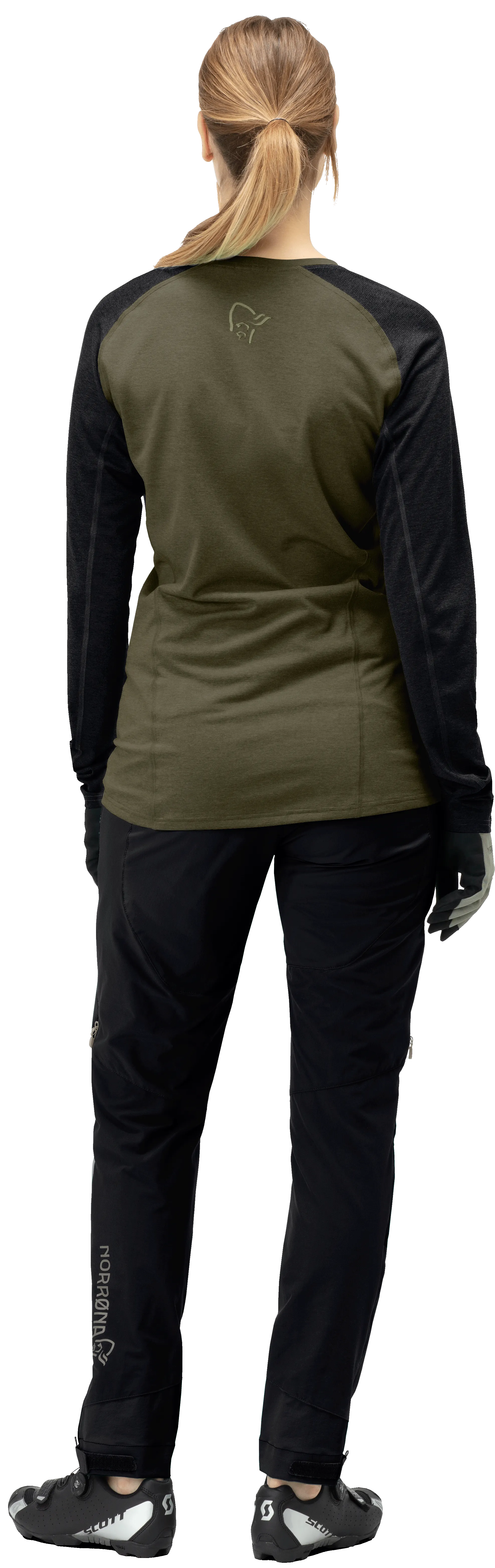 Norrøna Women&#x27;s Fjørå Equaliser Lightweight Long Sleeve Olive Night | Buy Norrøna Women&#x27;s Fjørå Equaliser Lightweight Long Sleeve Olive Night here | Outnorth