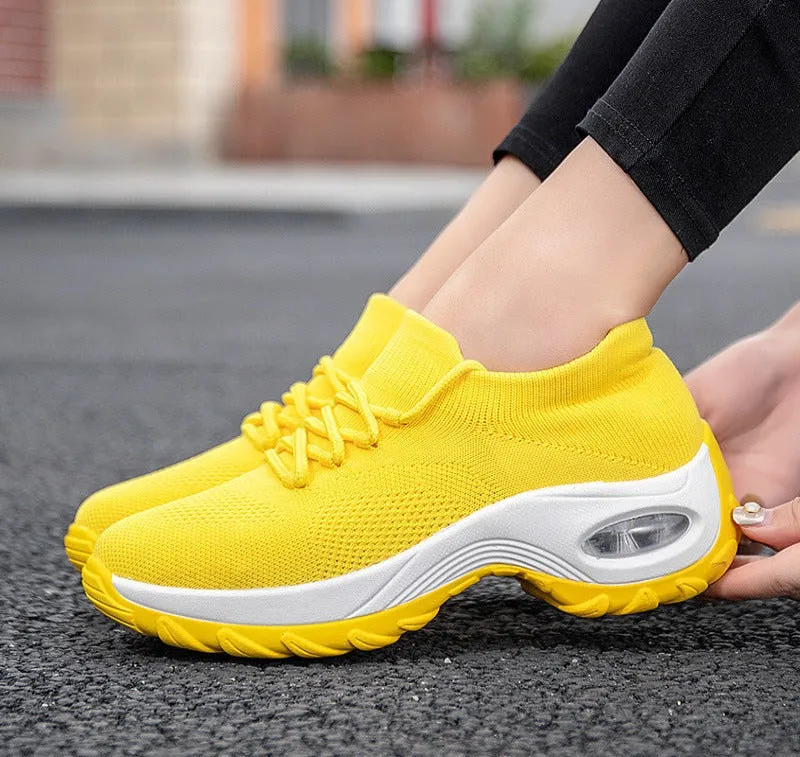 Sports shoes women flying knit socks shoes