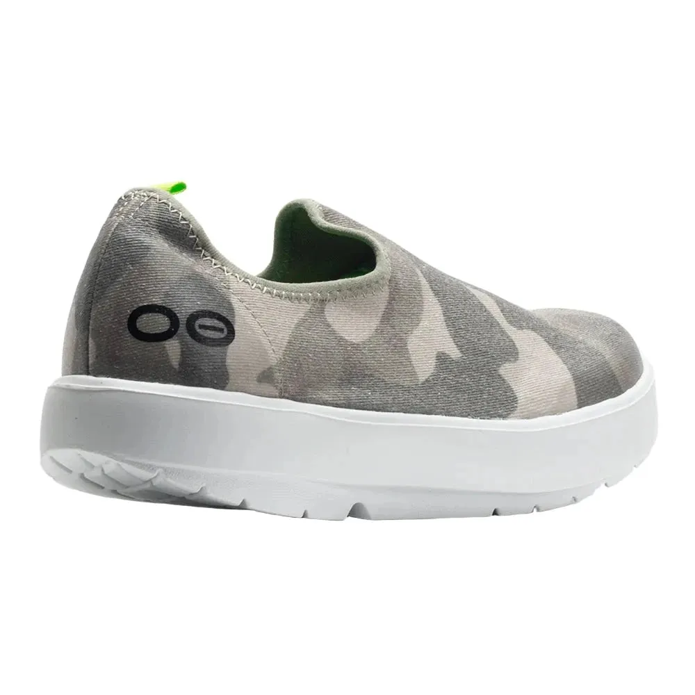 Women's Oofos OOmg eeZee Color: Green Camo